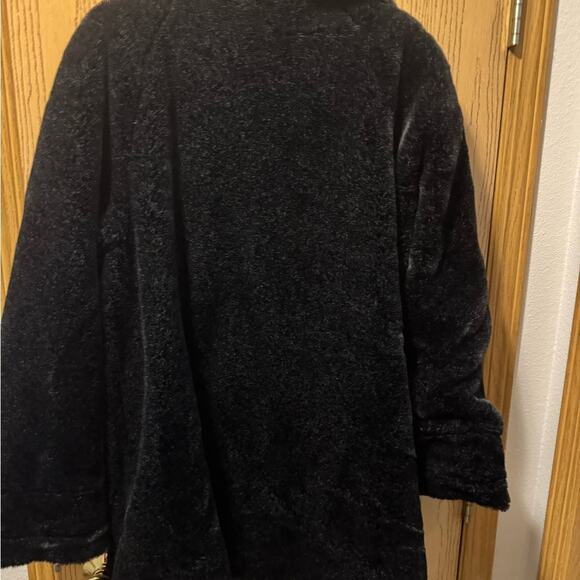 Gallery Black Faux fur jacket Size Large - Picture 5 of 8